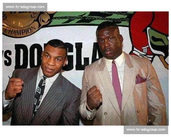 铁拳崛起泰森对决特雷沃伯比克的世纪重量级之战拳坛格局改写时刻